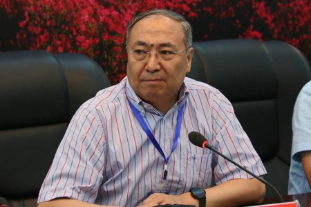 冯文开，廖明君：口头传统诗性智慧的探索者——朝戈金的口头诗学研究